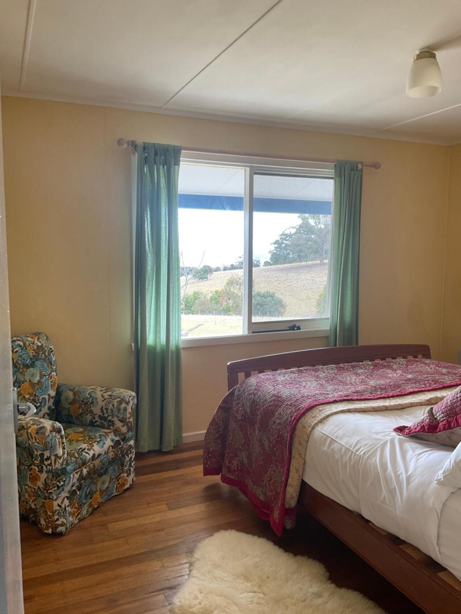 The Woolshed And Farmhouse Blue, Bruny Island Barnes Bay Eksteriør billede